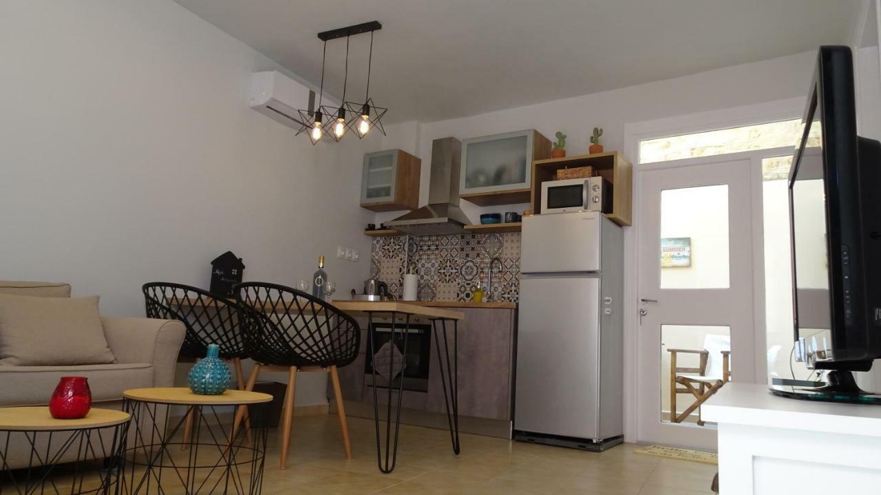 Elegant And Comfortable Apartment In The City Center Ermupoli Exteriér fotografie