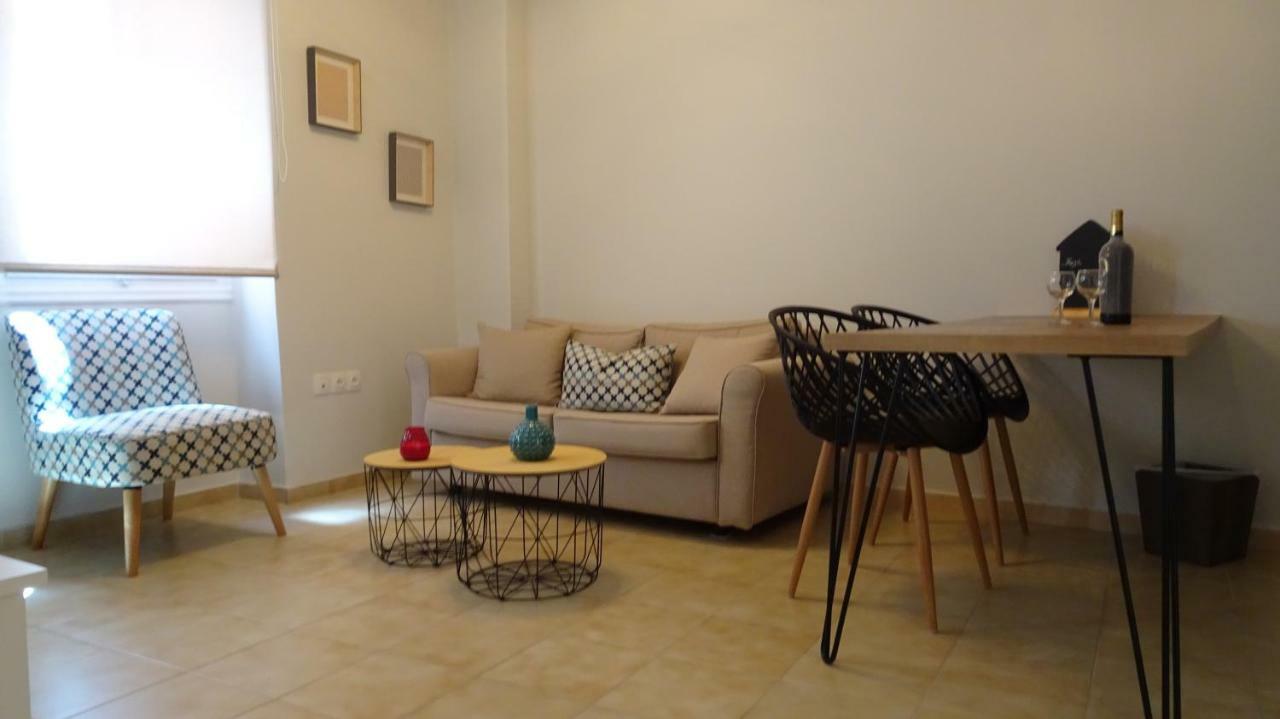 Elegant And Comfortable Apartment In The City Center Ermupoli Exteriér fotografie