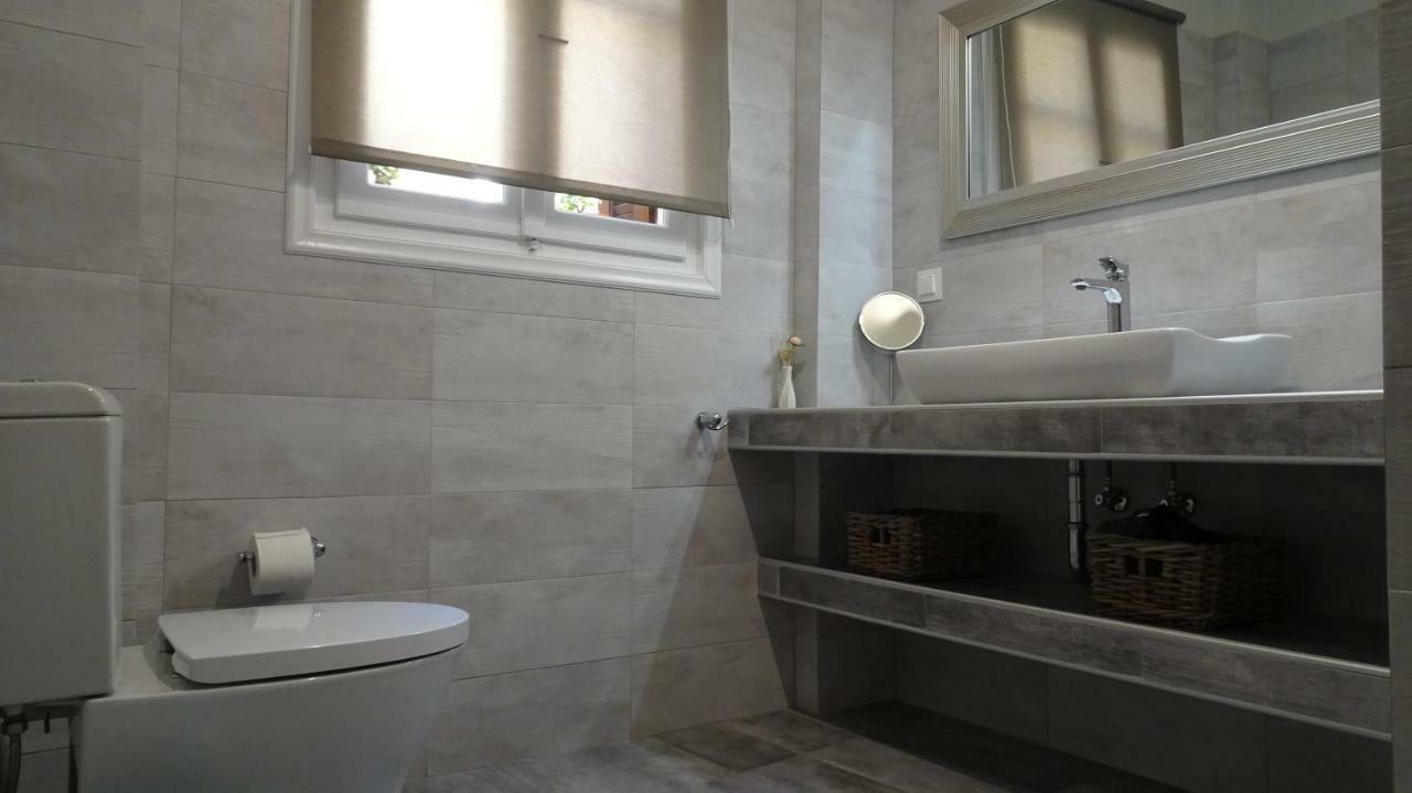 Elegant And Comfortable Apartment In The City Center Ermupoli Exteriér fotografie